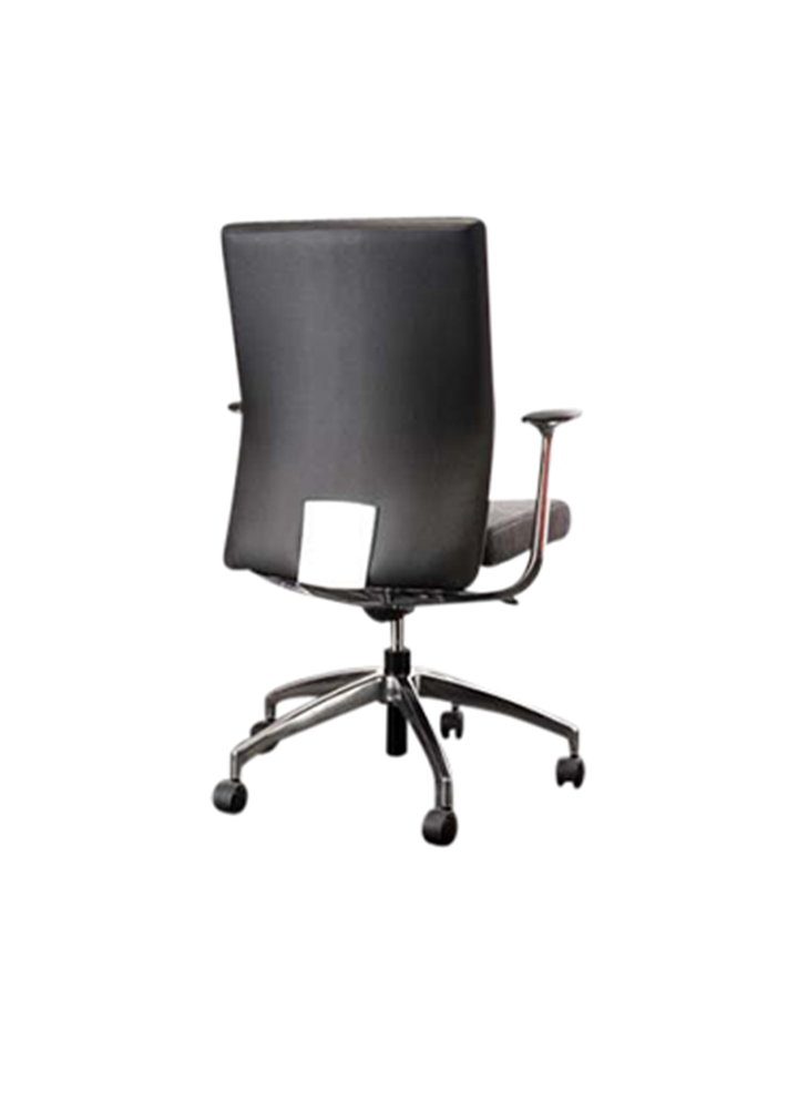 Invention Mid Chair